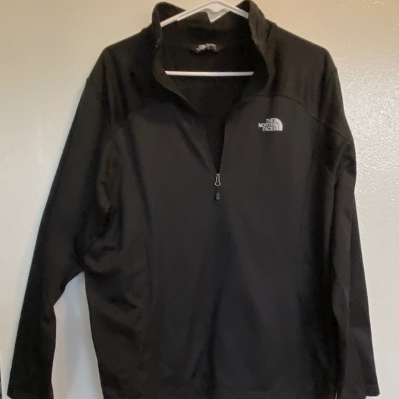 The North Face Men's Size Large Polyester Lightweight Outer Shell 1/4 Zip front - Picture 1 of 7